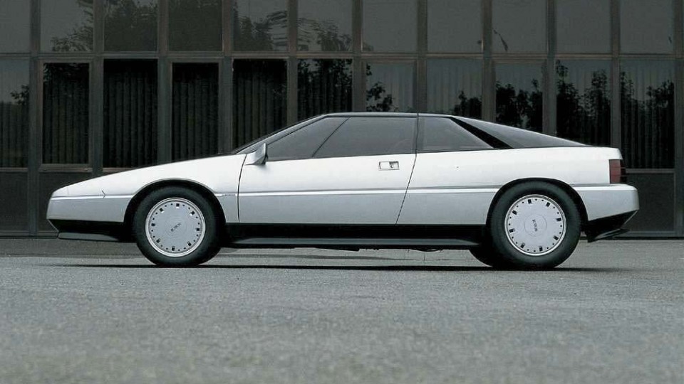 strangely Citroen-like in side view