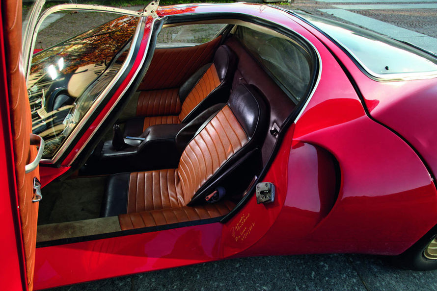 Alfa Romeo Type 33 Stradale